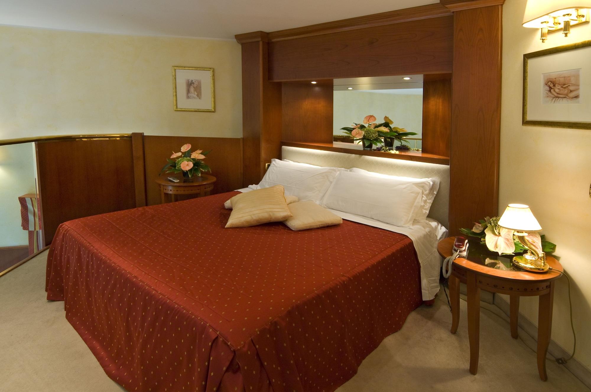 As Hotel Monza Room photo