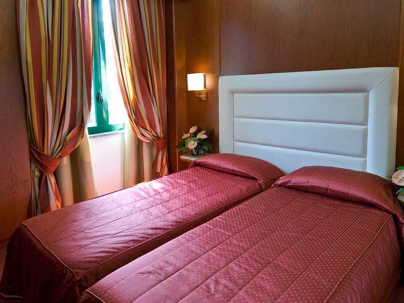 As Hotel Monza Exterior photo